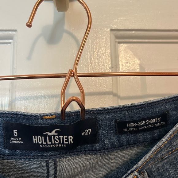 SOLD Hollister Size 5 High Rise Shorts - Picture 3 of 3